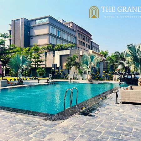 The Grand Arc Hotel & Convention Centre Shahjahanpur Eksteriør bilde