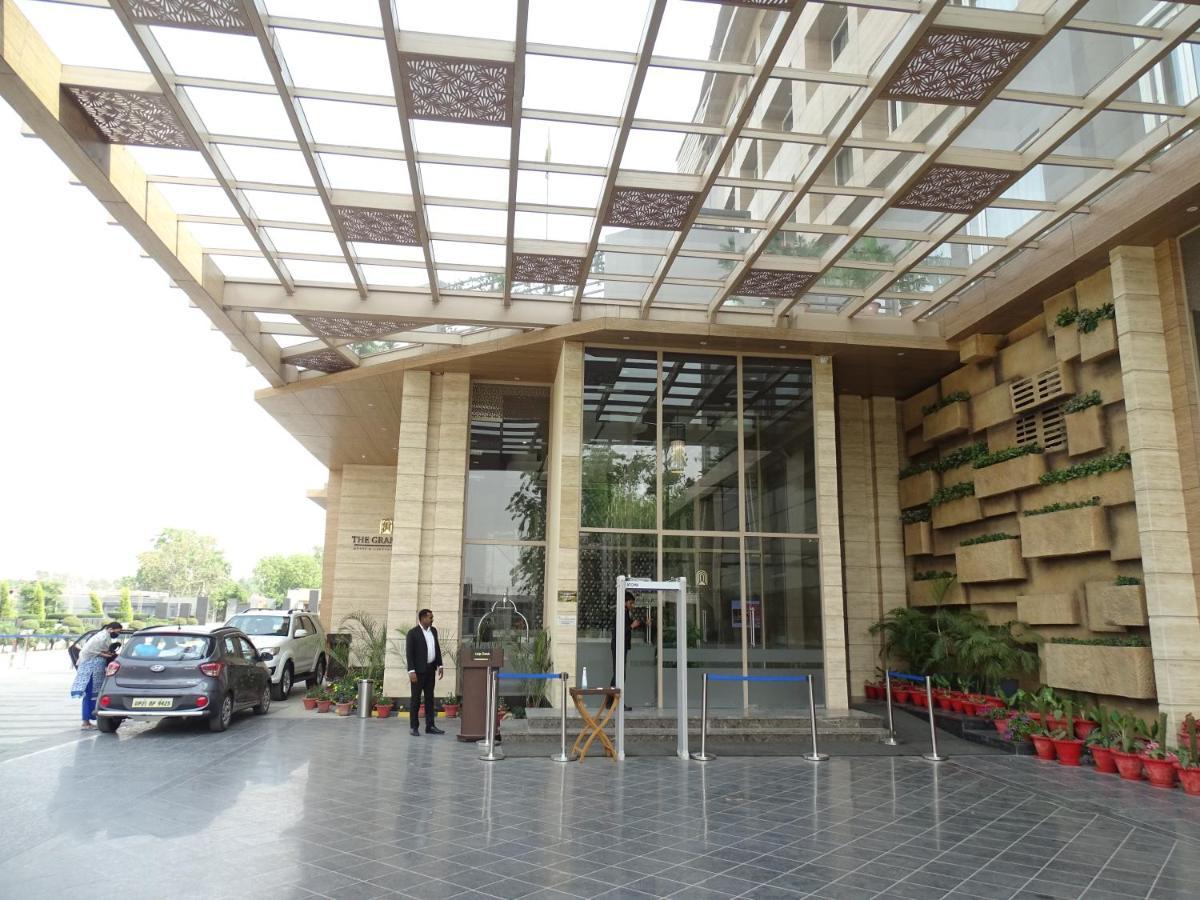 The Grand Arc Hotel & Convention Centre Shahjahanpur Eksteriør bilde